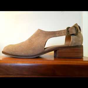 Clarks Women's Suede Crown Vintage Buckle Shoes 9